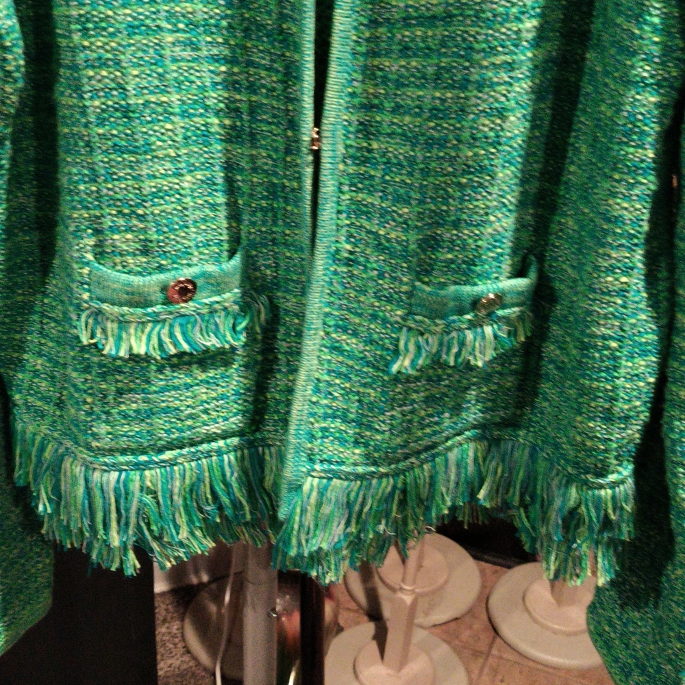 FINAL PRICE Lilly Pulitzer Fringed Knit Sweater Jacket w Signature Gold Buttons - Picture 9 of 15